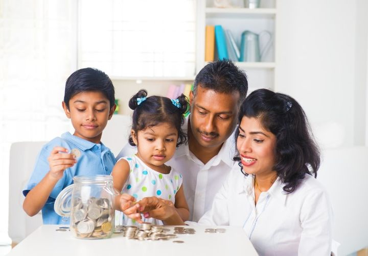 How to Talk to Your Kids About Finances

debtwave.org/how-to-talk-to…

Teaching our children healthy personal finance habits may not be at the top of every parent’s mind, but the truth is we’re teaching our kids about money even when we don’t think our kids are paying attention.