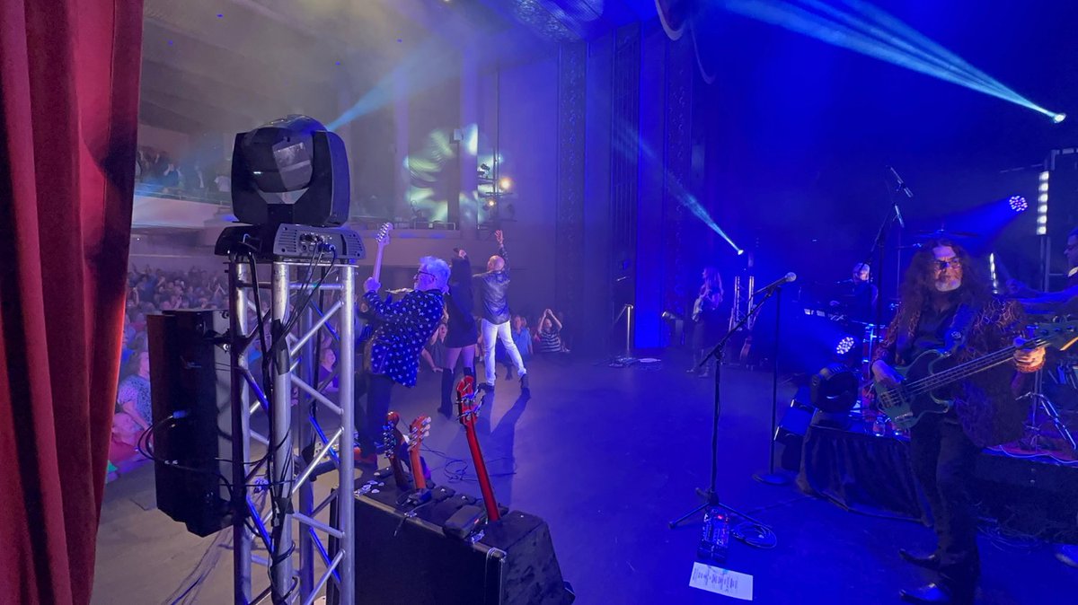 DuRantMediaCo's tweet photo. We absolutely love what we do! Our passion for helping create unforgettable experiences is what drives us every day. Check out some photos of the amazing time we had this past weekend at the Sumter Opera House.

#MemorableEvents #LiveEntertainment #OperaHouseMagic https://t.co/P5NqROFaEz