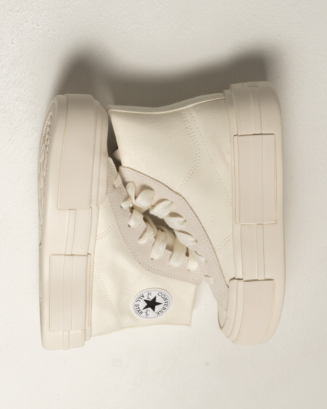 CultureForward on X Channel effortless chic with Converse Chuck Taylor All Stars in Egret. Perfect for those laid back summer vibes. Find them at Side Step for R1 799.99. https t bcLTuWOZ8X X