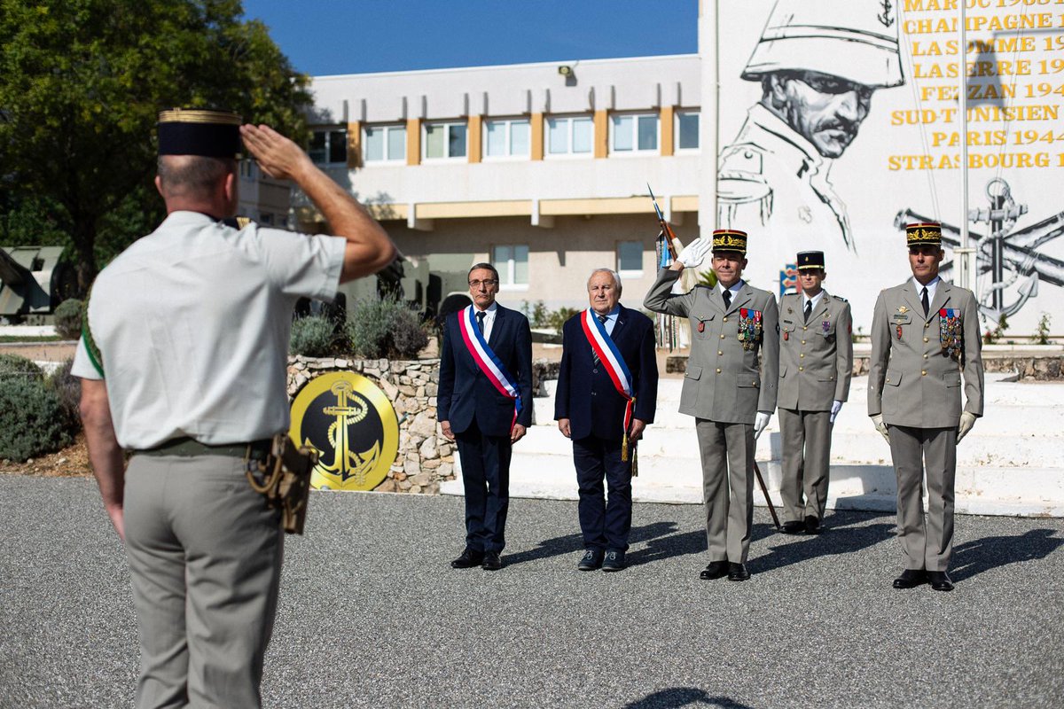 COM6BLB's tweet image. Le #3RAMa commémore le 154e anniversaire des combats de #Bazeilles, événement héroïque fondateur des @troupesdemarine