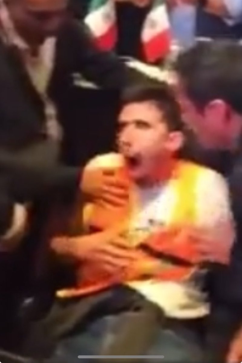 DifCorrupcion's tweet image. Es mi placer mostrarles cómo este prófugo del ácido fólico y seguidor de Norma Piña se intoxicó solito con químicos para hacerse la víctima…🤣🤣🤣 el Lion que se cayó solo el pendejo 🤣👇🏻👇🏻👇🏻
#ReformaAlPoderJudicialSigue 
#reformaalpoderjudicialva