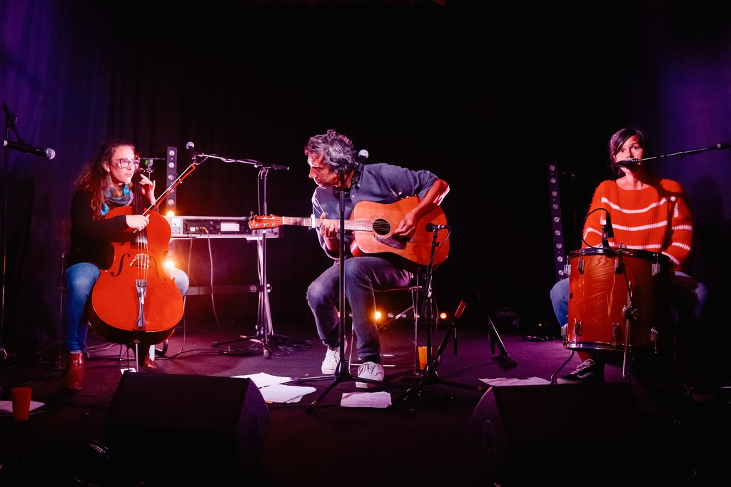 offcourts's tweet image. Retour sur les derniers jours !
Concert de bed, des tables rondes, une soirée Kino Kabaret et les kinoites en action !
Toute la programmation ici : off-courts.com/wp-content/upl…