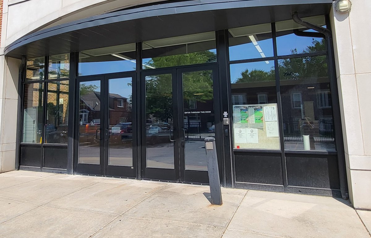 aaaglasstint's tweet photo. Did you know that security window film can help protect our schools from intruders? This powerful and virtually invisible layer strengthens windows. Let's work together to create a safer environment for our students and teachers! #SchoolSafety #SecurityWindowFilm 🛡️🏫 https://t.co/UdmdTpU4ry