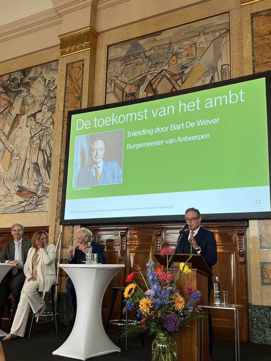 phsnijders's tweet photo. In Rotterdam voor symposium over het burgemeestersambt t.g.v. afscheid Ahmed Aboutaleb. Gewaardeerd collega en uitzonderlijke burgemeester. Met sterk leiderschap en vastberadenheid heeft hij afgelopen 15 jaar veel betekend voor #Rotterdam https://t.co/ZfxLS8khLh