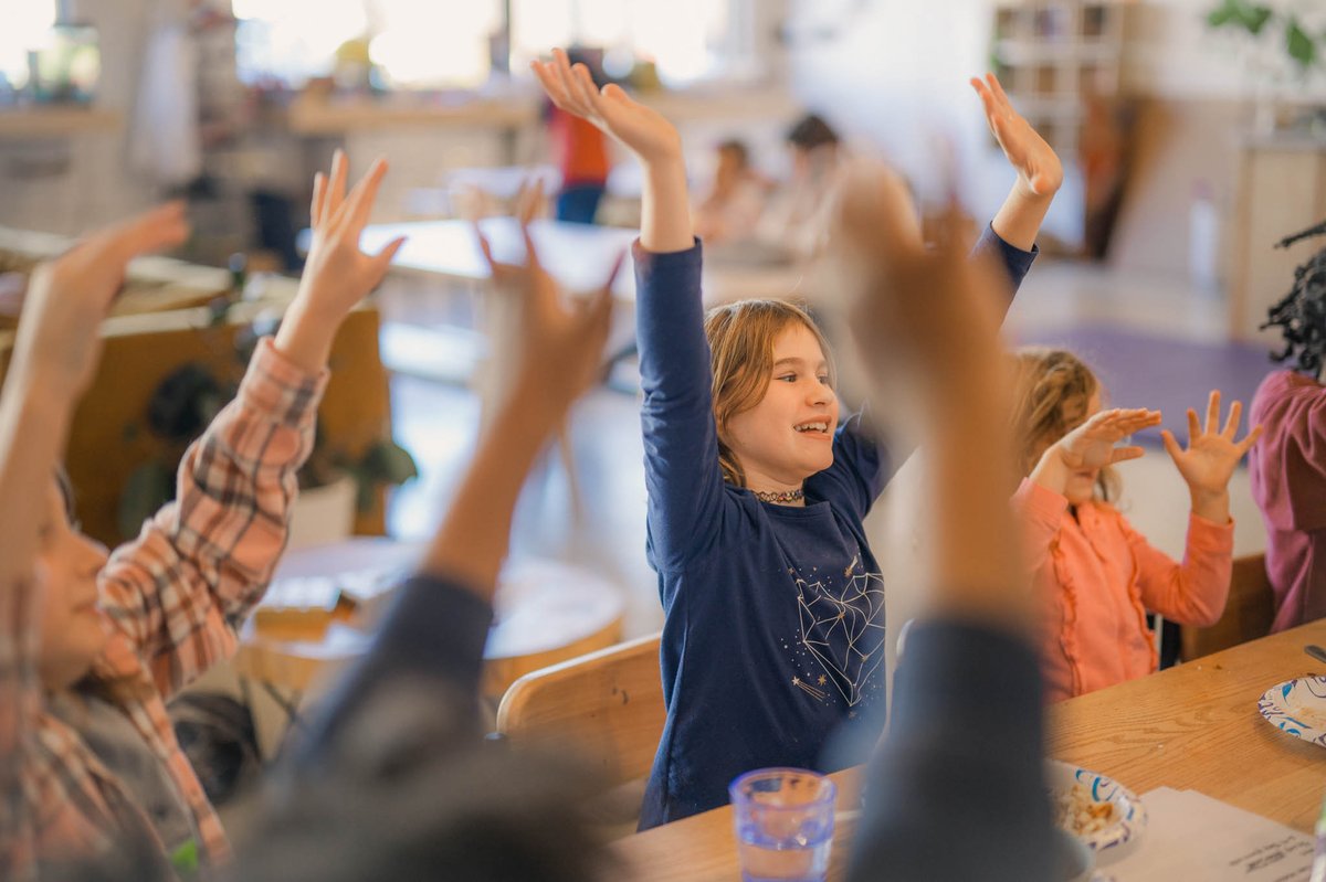 Moonrise tweet media