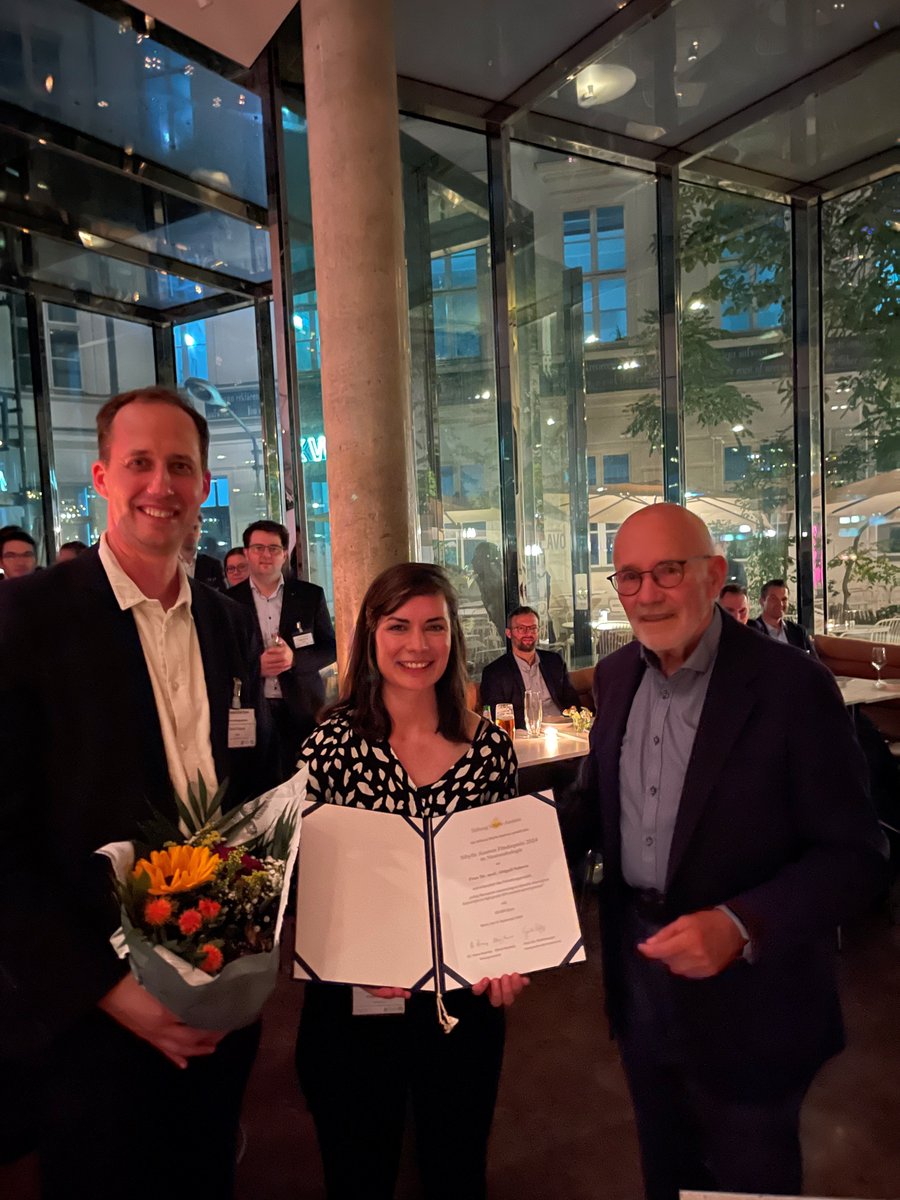 I'm deeply honored to receive the Sibylle-Assmus Award for Neurooncology 2024. I want to thank everyone who helped me along the way!