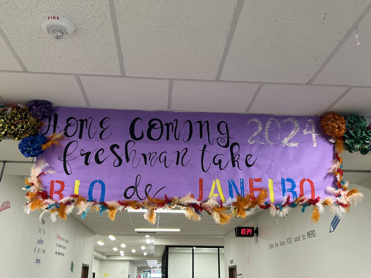 Braswell Freshman Zone (@bhsfreshzone) on Twitter photo This is how the BHS Freshman Zone does Homecoming Week! Shoutout to Ms. Richey and her art club students!! #BengalExcellence <a href="/CoachCarlile/">Sabrina Carlile</a> <a href="/CSOSUAVE17/">Mr. Hailey</a> This is how the BHS Freshman Zone does Homecoming Week! Shoutout to Ms. Richey and her art club students!! #BengalExcellence <a href="/CoachCarlile/">Sabrina Carlile</a> <a href="/CSOSUAVE17/">Mr. Hailey</a>