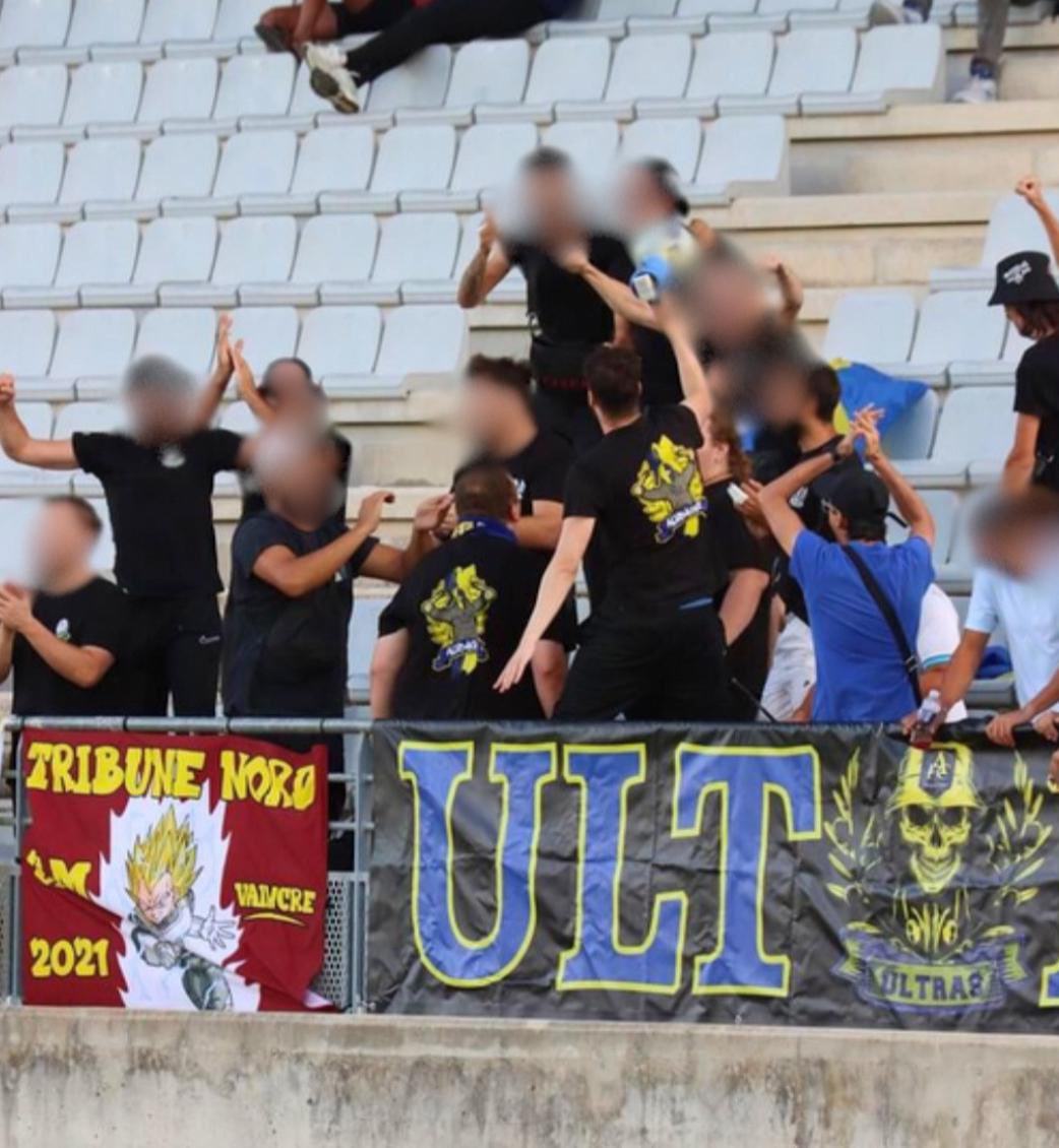 ⚽ Aubagne - Versailles
📢 Les <a href="/UltrasAubagne/">ultras aubagne</a> à domicile avec leurs amis les Ultras Martigues ainsi que les <a href="/UltrasPhoenix/">Phoenix Ultras</a> ! 
📆 Vendredi 6 septembre 2024
📸 Naelleven