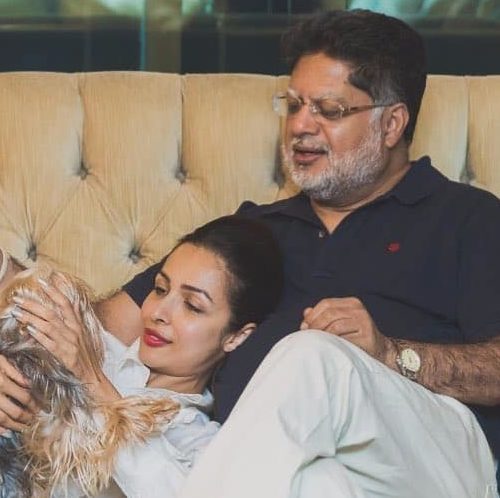 shariqs712's tweet photo. #MalaikaArora के पिता ने कि आत्महत्या।।

#मलाइकाअरोड़ा #मलाइका_अरोड़ा  #MalaikaAroraFather #Malaika #TriptiDimri https://t.co/zV3IbOBncU