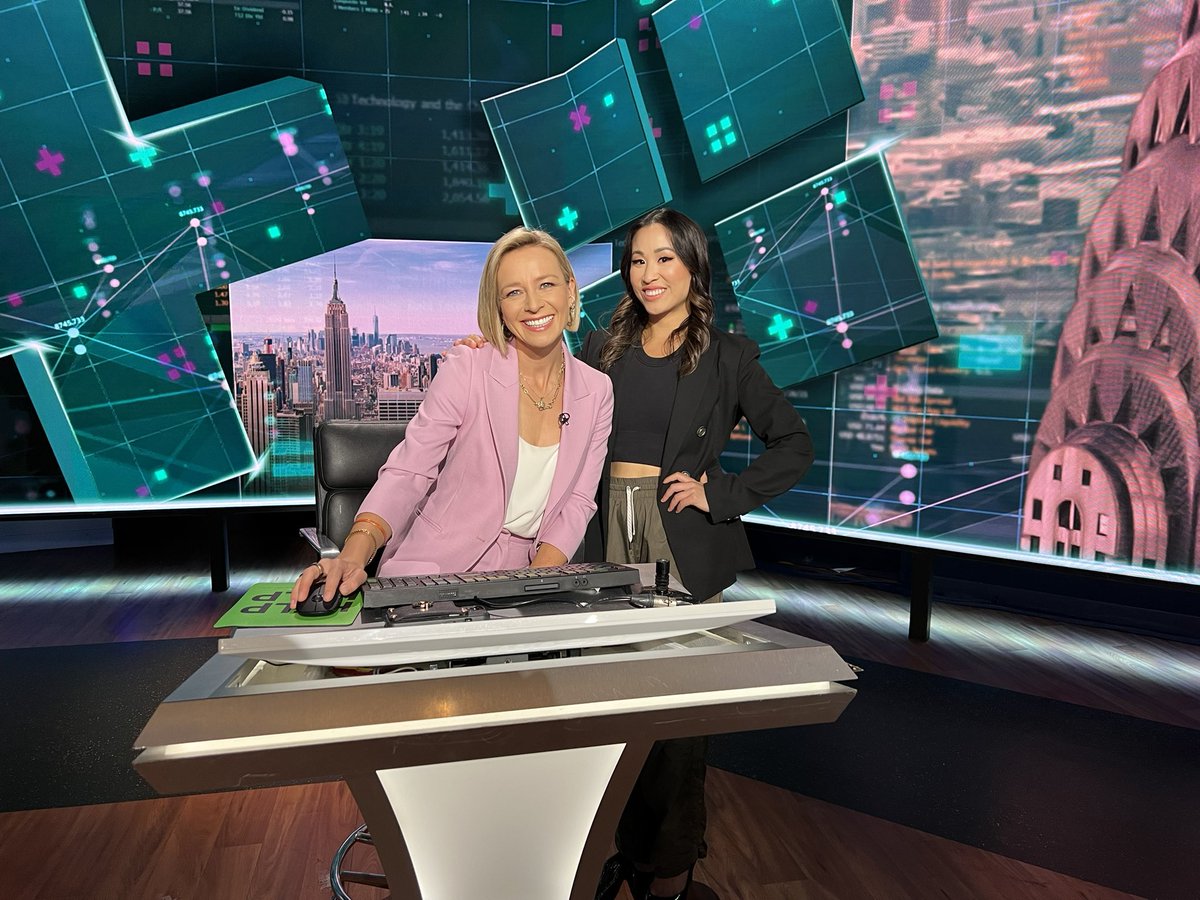 whizwang tweet media