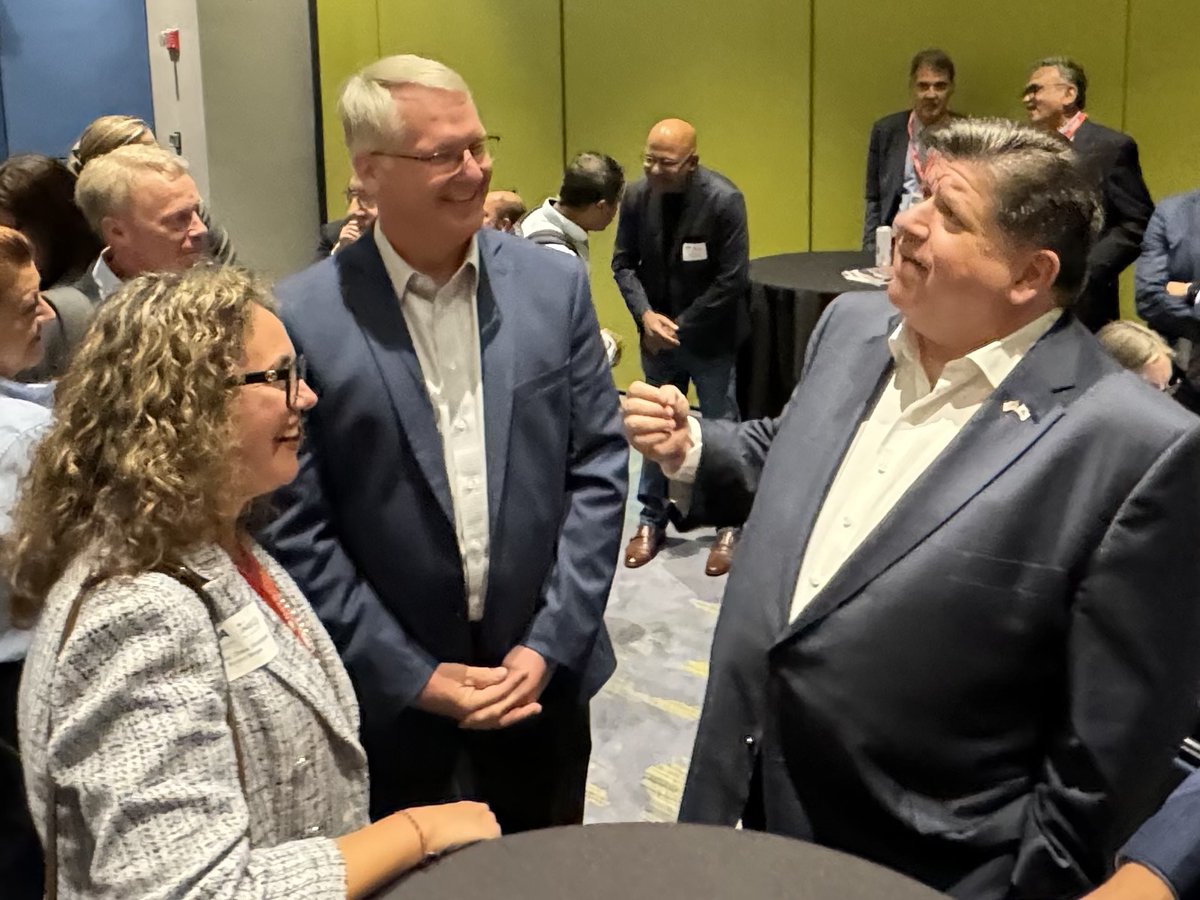 IMECillinois's tweet photo. Last night was the inaugural "Illinois Night" at the International Manufacturing Technology Show. IMEC President David Boulay was there to celebrate alongside Mark Denzler of @IMA_Today and Illinois Governor JB Pritzker. 

@NIST_MEP

#ilmanufacturing #manufacturing #celebration https://t.co/FbkhlHyVLX