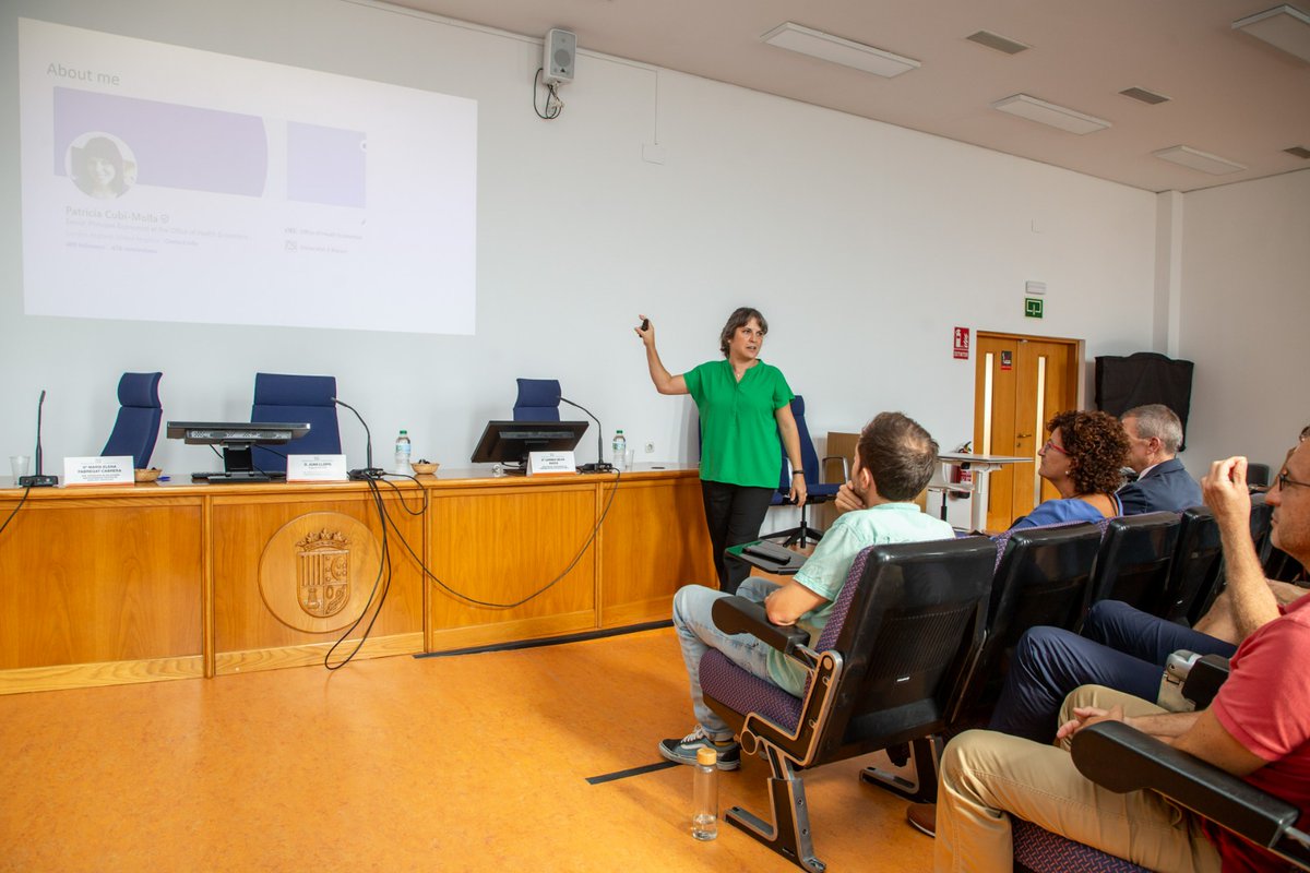 Departamento Fundamentos del Análisis Económico UA tweet media