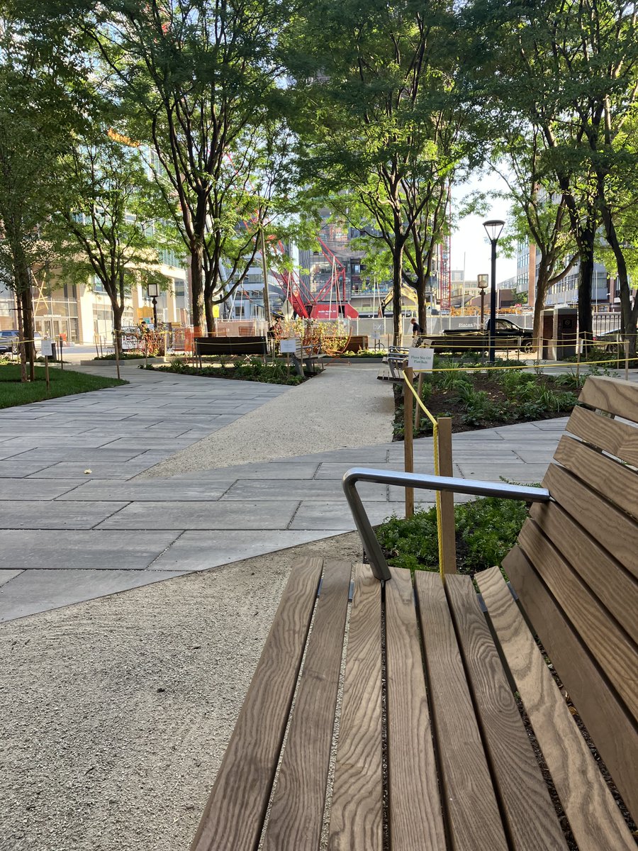 🌳🎉 Danny Lewin Park is officially open to the public at 130 Broadway. 📷 #DannyLewinPark #KendallSquare #CambridgeMA
