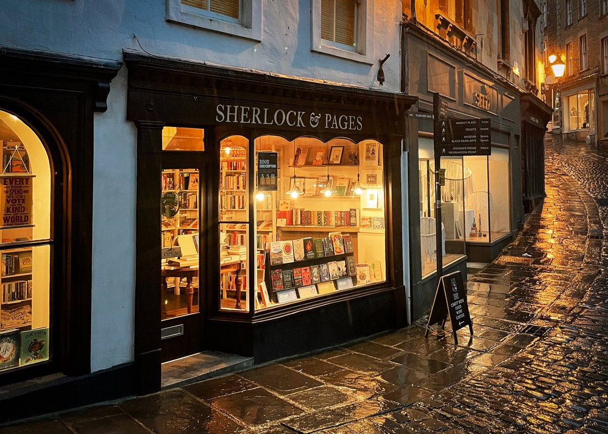 Faber Books (@faberbooks) on Twitter photo Our September Bookshop of the Month is <a href="/Sherlock_Pages/">Sherlock & Pages</a>, whose cosy glowing shopfront makes us excited for autumn. Duck out of the September rain for a chat with co-owner Luke Sherlock on the Faber Journal. 🕯️🍁
faber.co.uk/journal/indepe… Our September Bookshop of the Month is <a href="/Sherlock_Pages/">Sherlock & Pages</a>, whose cosy glowing shopfront makes us excited for autumn. Duck out of the September rain for a chat with co-owner Luke Sherlock on the Faber Journal. 🕯️🍁
faber.co.uk/journal/indepe…