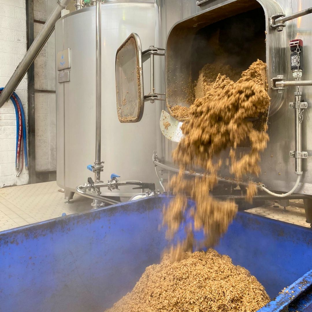 Another brewtiful day in our brewery. We always use the best grains to deliver a high-quality beer to our BRÚ drinkers. 

Besides brewing our fresh batches of the beers you love,  we are working on a new recipe coming soon…
