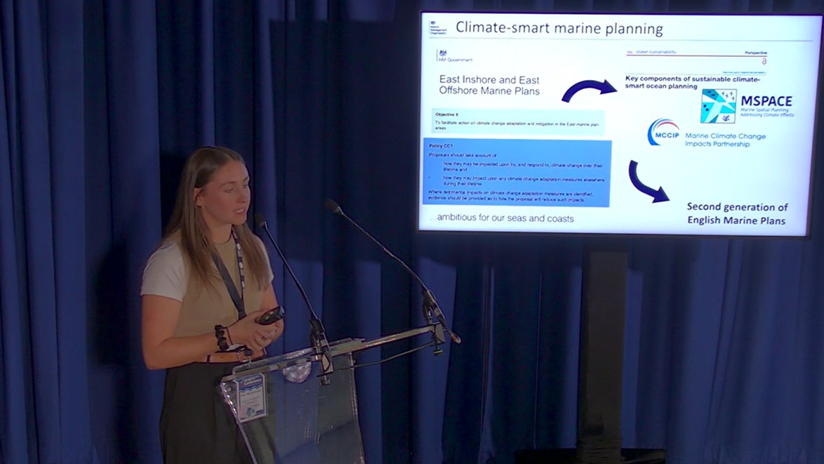 Our friend <a href="/The_MMO/">Marine Management Organisation</a>  Sian McGuiness @ICES_ASC highlighting the importance of #policy and #science collaboration (including our <a href="/SMMR_UK/">SMMR</a> <a href="/mspace_uk/">MSPACE</a>) in the design of #ClimateSmart elements of new planning policy in #England 🙌🌊#MSP