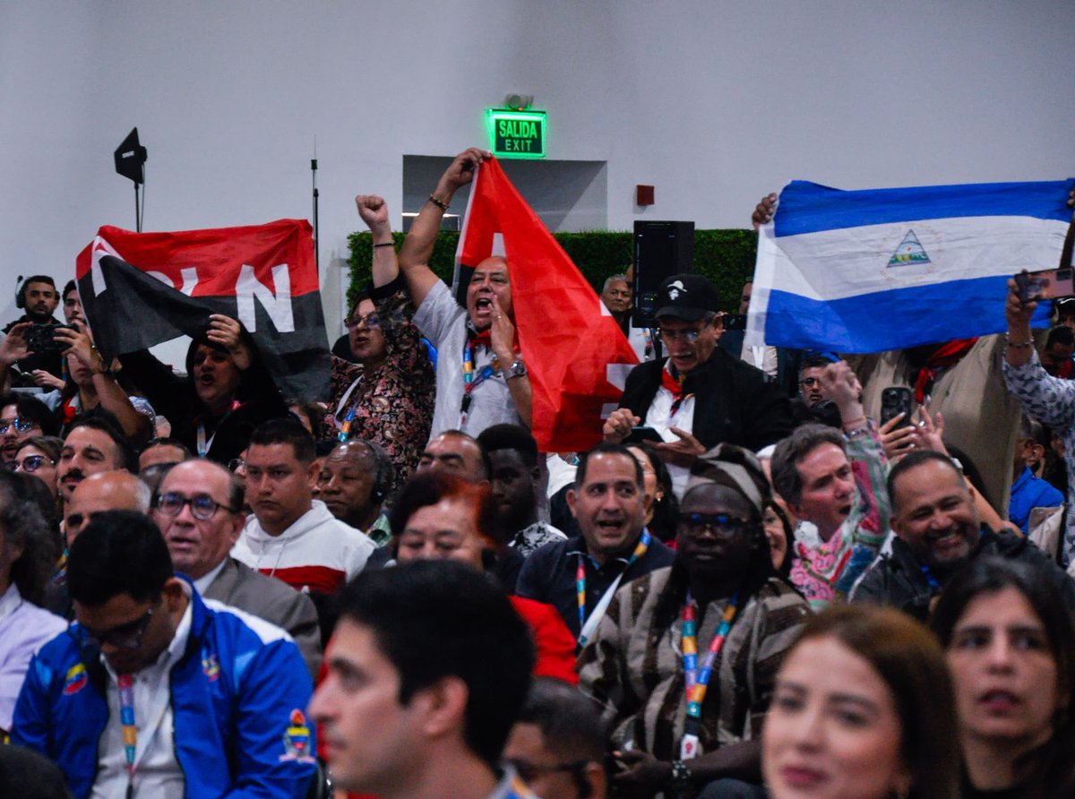 Igualmente el representante de la cartera de seguridad ciudadana @DCabelloR denunció un fake news en marcha, nuevamente con la narrativa del narcotráfico. "La droga incautada en Guinea-Bisáu no provenía de Venezuela. El avión tenía un año sin pasar por el país”.