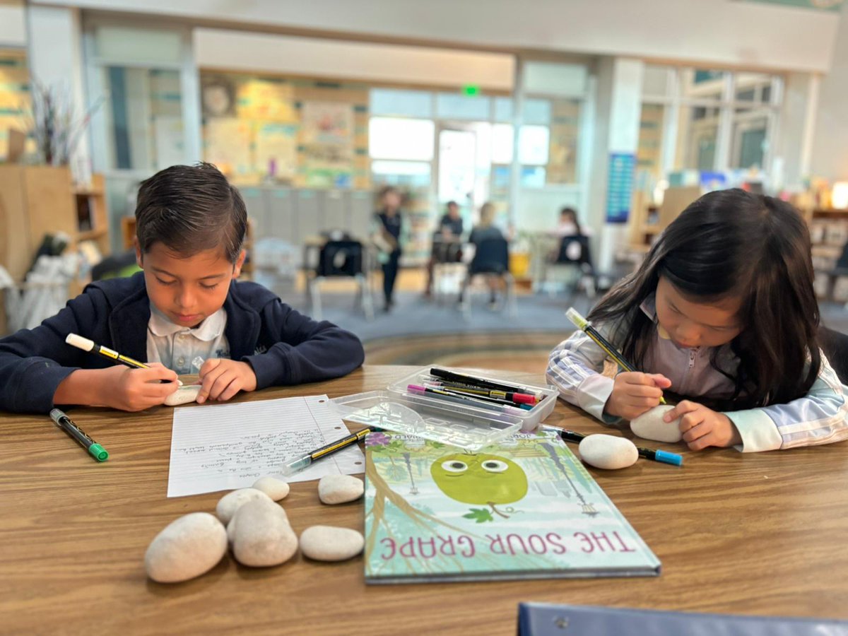 MontessoriHTX's tweet image. ✨Our #LowerElementary students have completed the #Montessori #FourthGreatLesson: The #History of #Language! 📝This powerful lesson takes #students on a journey through time, exploring the origins of human #communication, #writtenlanguage, &amp;amp; the impact of #storytelling.