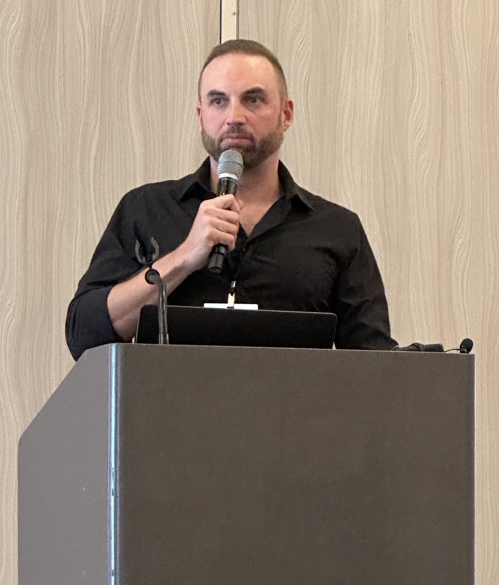 OhioValleyESC's tweet photo. Listening to David DeWitt, Editor-in-Chief of the Ohio Capital Journal, at the @oesca fall conference. #ConnectandCollaborate  #SERVE https://t.co/l6u5arOtiE