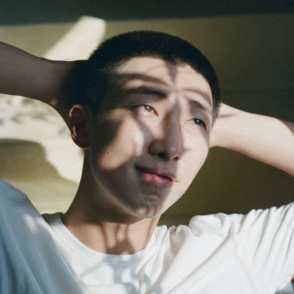asmaraara's tweet photo. Be happy! Today is the day you were brought into this world to be a blessing and inspiration to the people around you! You are a wonderful person! Happy birthday Namjoon my love💜💜 @BTS_twt #30YearsOfJooniverse 
#HappyNamJoonDay  
#HappyBirthdayRM https://t.co/Xmei9GHxYp