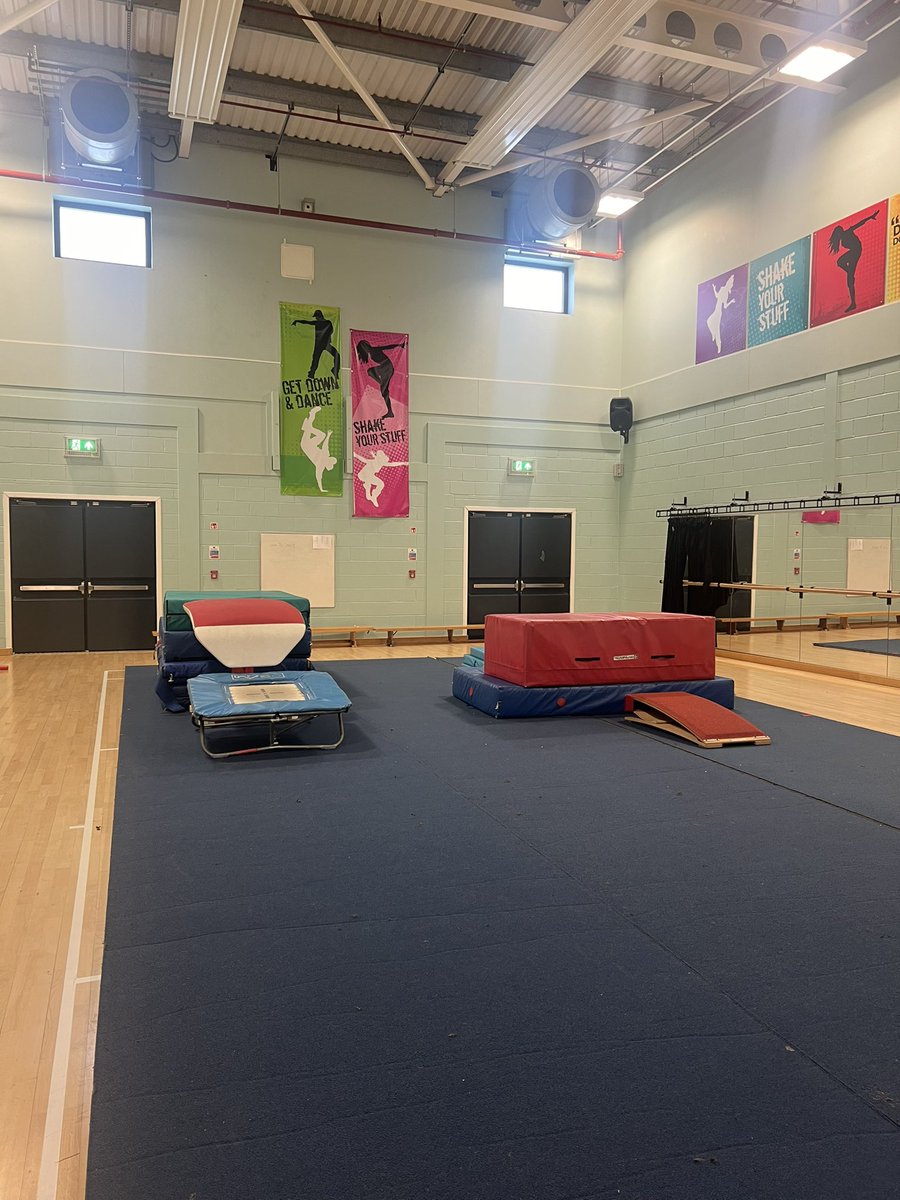 After school gymnastics club working on some handstand flatback/handspring vault progressions today 🤸🏽‍♀️ we have some very talented gymnasts in our school! <a href="/stninianshs/">St Ninian's HS</a> <a href="/StNiniansPE/">St Ninian's PE</a>