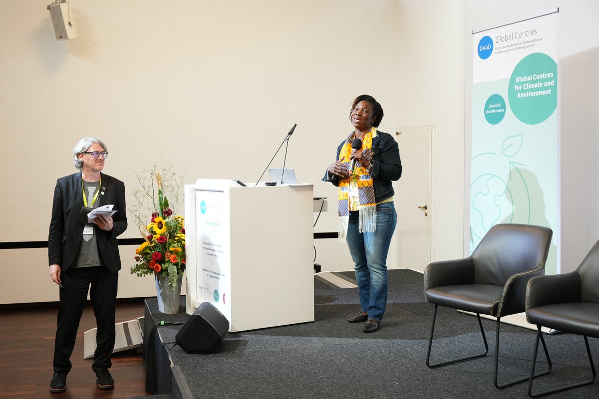 DAAD_Germany's tweet photo. Time for presentations! Today we focus on the topics “Energy transitions” as well as “Sustainable agriculture”. More presentations on the diverse research fields of our scholarship holders are coming up. #DAADClimate #DAADGlobalCentres https://t.co/b6Xzw7maJ4