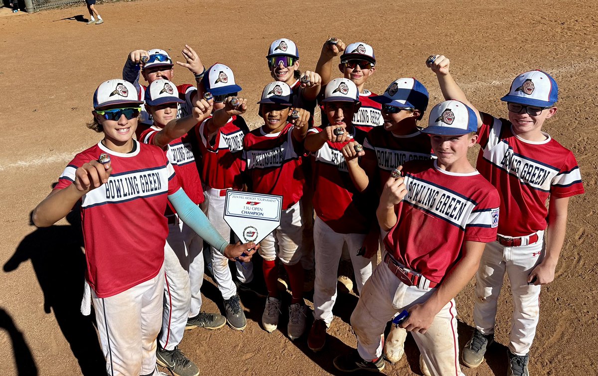 bg_braves's tweet photo. We made the jump to the big field this past weekend in Nashville @game7baseball.  We came home with the 13U Open Championship trophy!  A big thanks to Game 7.   The tournament was ran very well and we had great umpires!   
#youngpurples @PurplesBaseball https://t.co/v1cL4wIbVM