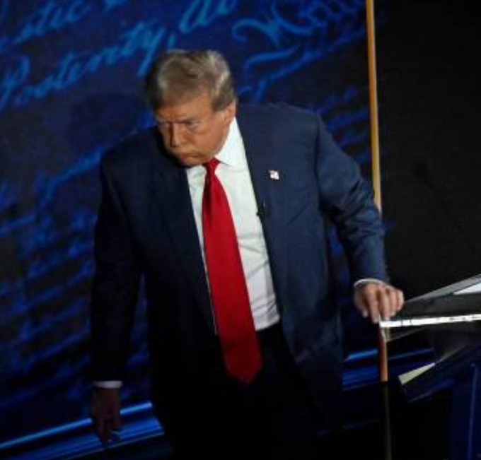 🇺🇸 C'est exactement ça : 

ces images en 4K de Trump sont d'une précision redoutable