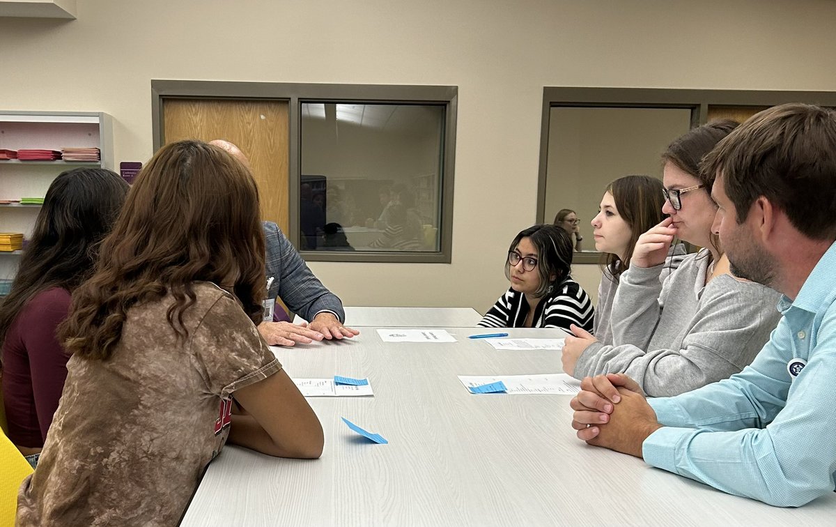 AHSLantz's tweet image. Twenty volunteers came to speak to seniors about careers today. Thanks to Wee Creations, Panache SalonSpa, Ross Electric, Angola Fire Department, Steuben County Police, Bowen Center, Harold Chevrolet/Ford, Remax, Wagler &amp;amp; Associates, Cameron Hospital, Dry Dock, and the US Army.