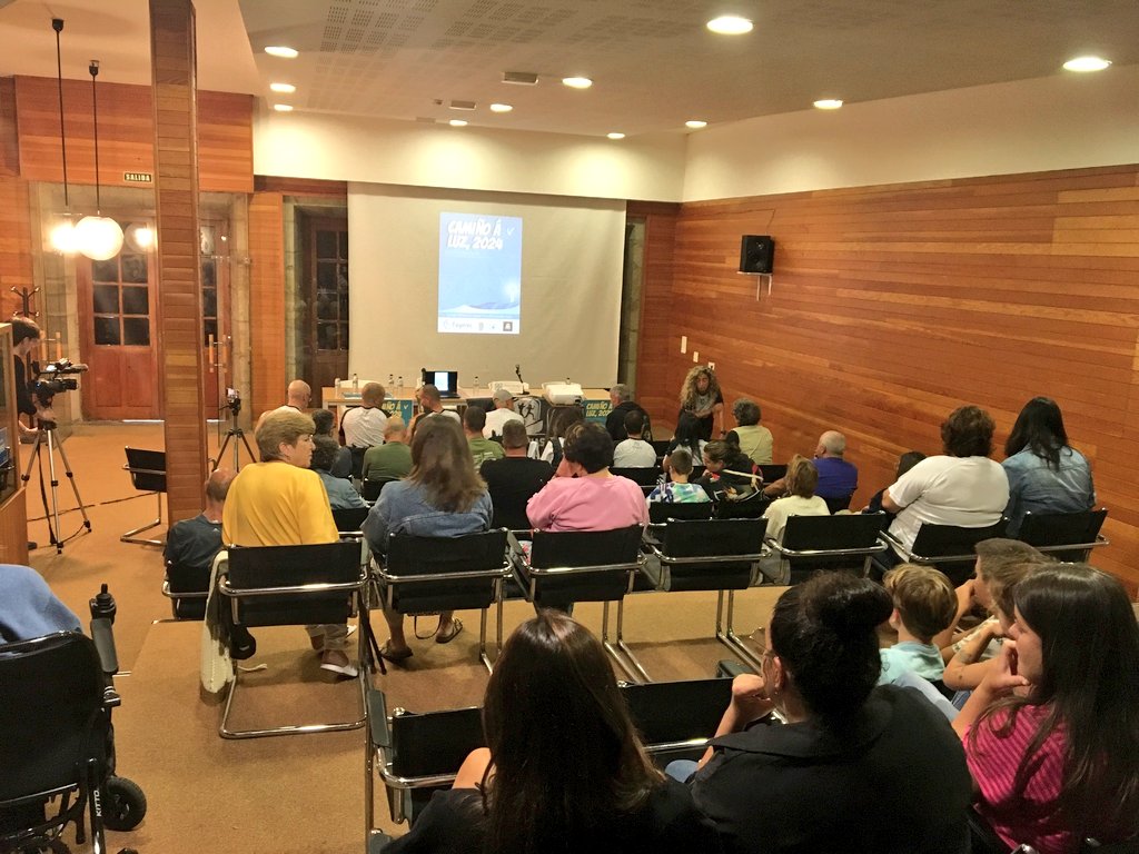 Club 21 Leguas (@21_leguas) on Twitter photo NON PODEMOS CAMBIAR NADA nunha fin de semana, pero o que si e iso tedelo por seguro, é que sexa diferente e inesquecible para moita xente.
Grazas por vir a todos!!
<a href="/FEGEREC/">FEGEREC | Enfermedades raras Galicia</a>
<a href="/ateneoferrolan/">Ateneo Ferrolán</a>
#enfermedadesraras #camiñodosfaros #deportistas21leguas #soyrarosoyúnico NON PODEMOS CAMBIAR NADA nunha fin de semana, pero o que si e iso tedelo por seguro, é que sexa diferente e inesquecible para moita xente.
Grazas por vir a todos!!
<a href="/FEGEREC/">FEGEREC | Enfermedades raras Galicia</a>
<a href="/ateneoferrolan/">Ateneo Ferrolán</a>
#enfermedadesraras #camiñodosfaros #deportistas21leguas #soyrarosoyúnico