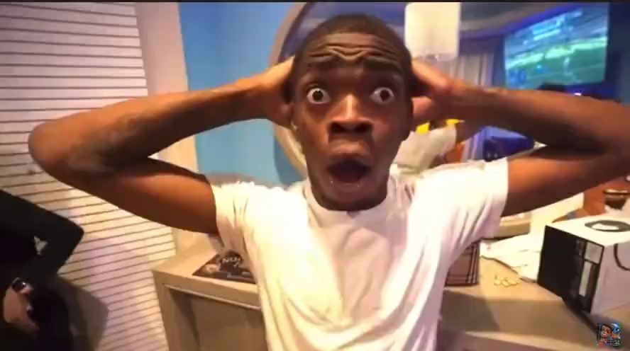 Ivre, après 6 ans de PvP uniquement, il part en raid !
twitch.tv/celetik