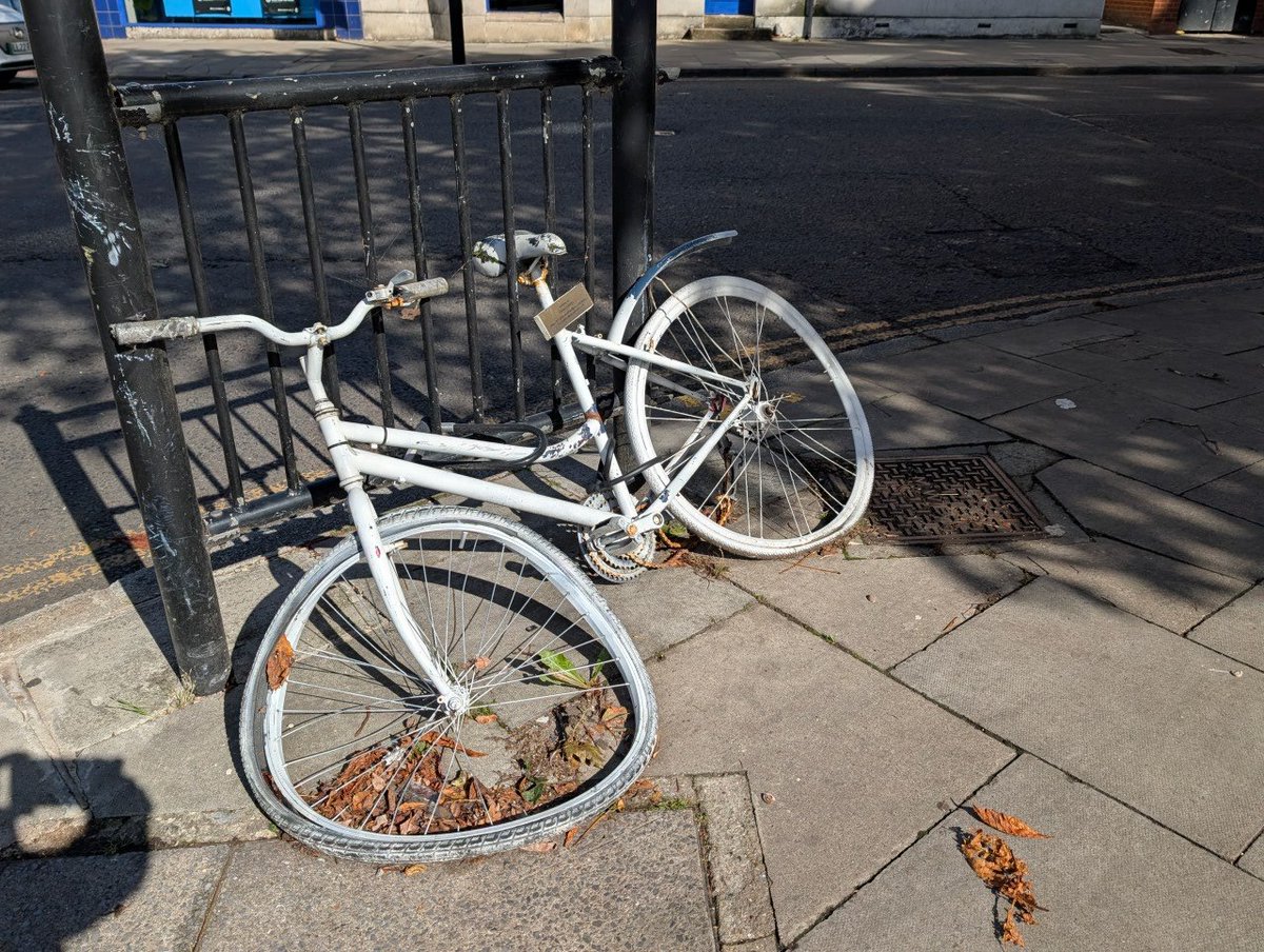 The Lido Junction West Ealing 
Claudia Manera, a former police officer died here after being hit by a lorry whilst cycling over this extremely dangerous junction in 2017. 
It is saddening, that the bike left here in memory of her, has been vandalised. 
<a href="/SafeUxbridgeRd/">Make Uxbridge Road Safe!</a>