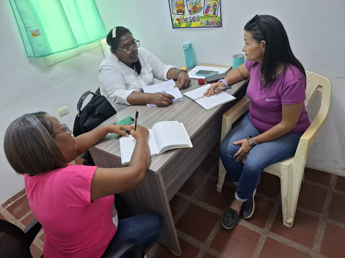 Reunión con la GMVM del municipio Miranda del estado Falcón, ideando, organizando y estableciendo acciones en pro de la mujer falconiana protagonista y participativa
<a href="/jhoagaby/">Jhoanna G Carrillo M</a>