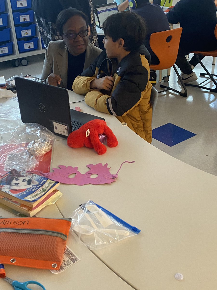 Bailey's Upper Elementary School (@baileysupperes) on Twitter photo Thank you <a href="/MasonDistrictSB/">Mason District School Board (FCPS)</a> for visiting us today! We loved talking to you about our amazing school. We hope you enjoyed seeing the <a href="/CETAatKC/">CETA</a> strategy โActors Toolboxโ and seeing us practicing with the new literacy materials! Come back soon! ๐๐ฏ๐งก #BUpperExcellence Thank you <a href="/MasonDistrictSB/">Mason District School Board (FCPS)</a> for visiting us today! We loved talking to you about our amazing school. We hope you enjoyed seeing the <a href="/CETAatKC/">CETA</a> strategy โActors Toolboxโ and seeing us practicing with the new literacy materials! Come back soon! ๐๐ฏ๐งก #BUpperExcellence