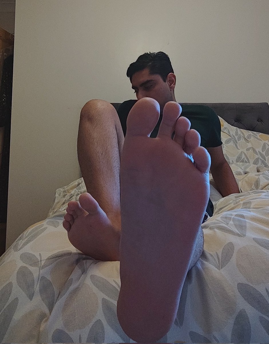AlphaMasterSK_'s tweet photo. Which pigs are gonna get in my DMs need to be worshipped and served

Feeling in the mood to destroy some subs😈, doing sessions all evening long

#Findom #Cashmaster #Feetfetish #Poppers #Cashfag

@findominfluence @FindomAlphaRT  @FindomAllianz
@alpha_amplifier
@CashmasterHQ https://t.co/k4fOACZ36Q