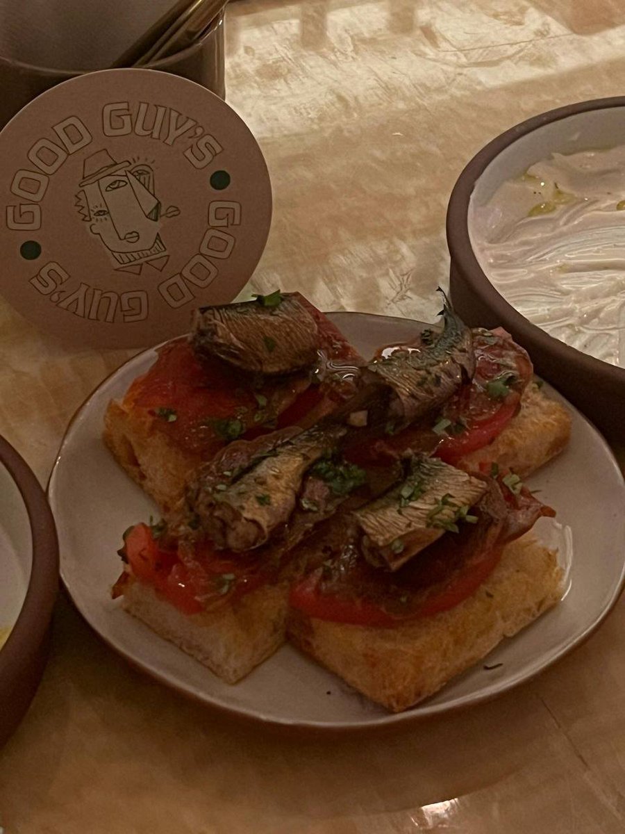 liliana_jade35's tweet image. Hello! Good Guy's 
Food is my passion, my love, my everything 😛
#memorieswithtxt 
#GoodTimes