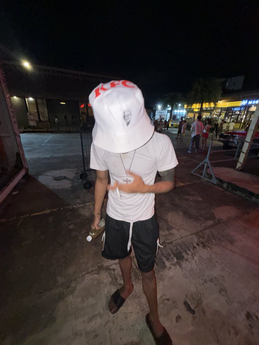 Gunfour31's tweet image. 