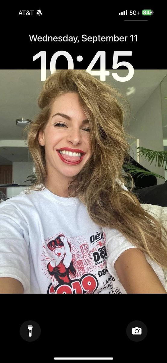 ConfessionBoot8's tweet photo. Who’s your #wcw ?

Mine is always @kimmygrangerxxx if you weren’t aware 😏

Either tag yours or shower Kimmy with more good vibes. https://t.co/YeQPkHgfwX