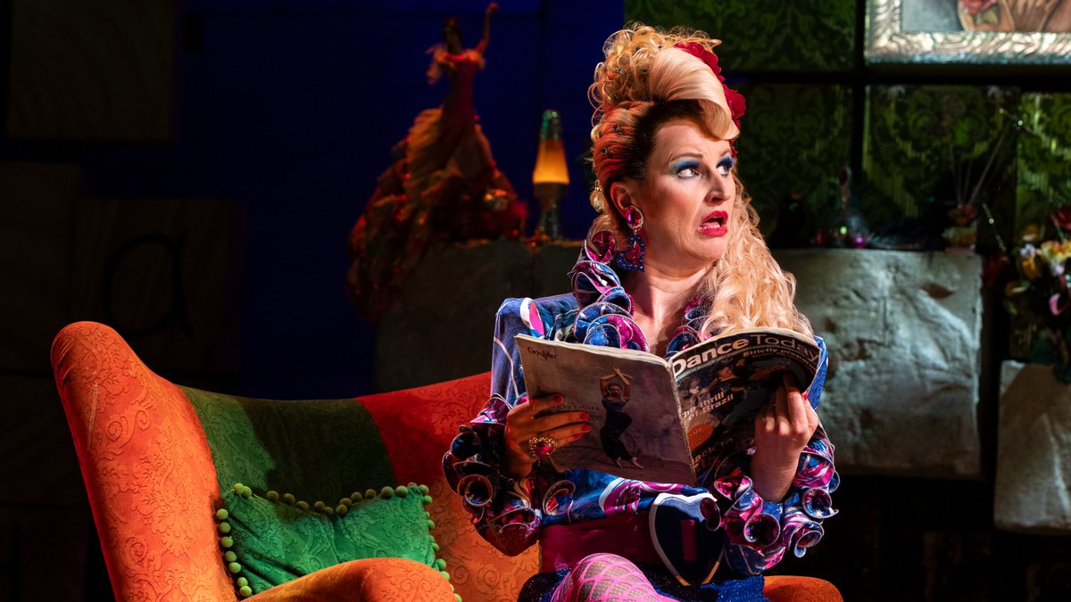 Musical Theatre Review (@musicaltheatrer) on Twitter photo The award-winning production of <a href="/MatildaMusical/">Matilda The Musical</a> is now booking through to 24 May 2026
New cast members include <a href="/tiffanygraves4/">Tiffany Graves</a> as Mrs Wormwood, <a href="/NeilMcDermott07/">Neil McDermott</a> as Mr Wormwood & Eve Norris as Miss Honey. Kieran Hill continues in the role of Miss Trunchbull. Pics: <a href="/elliekurttz/">ellie kurttz</a> The award-winning production of <a href="/MatildaMusical/">Matilda The Musical</a> is now booking through to 24 May 2026
New cast members include <a href="/tiffanygraves4/">Tiffany Graves</a> as Mrs Wormwood, <a href="/NeilMcDermott07/">Neil McDermott</a> as Mr Wormwood & Eve Norris as Miss Honey. Kieran Hill continues in the role of Miss Trunchbull. Pics: <a href="/elliekurttz/">ellie kurttz</a>