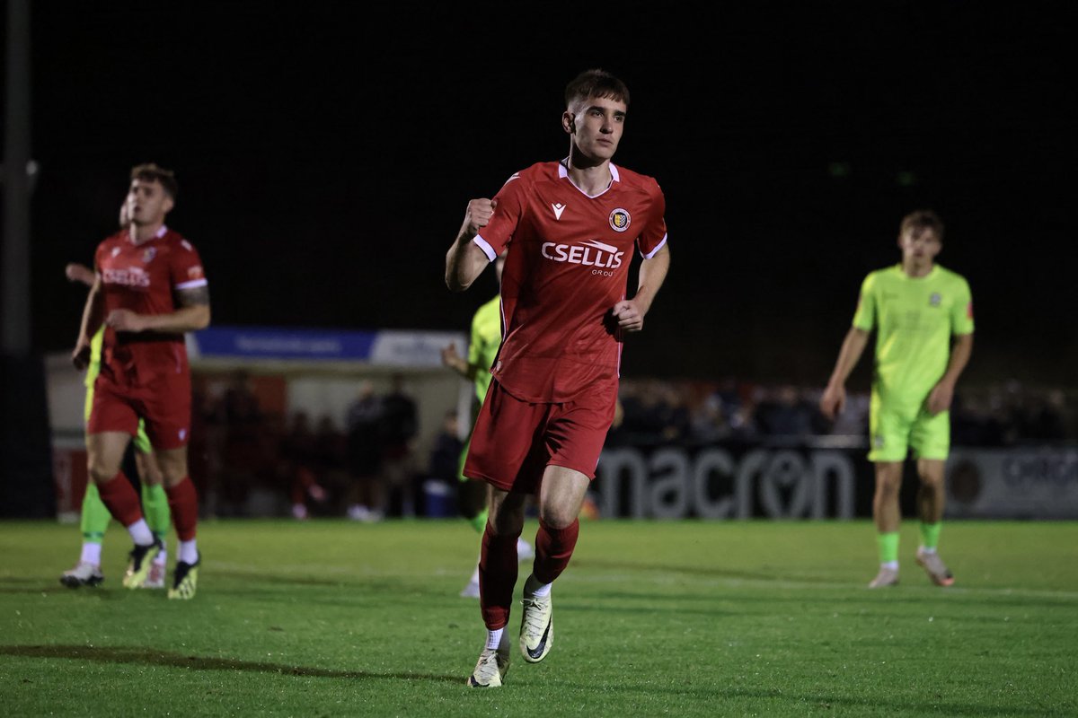 Tobias Liversidge tweet media