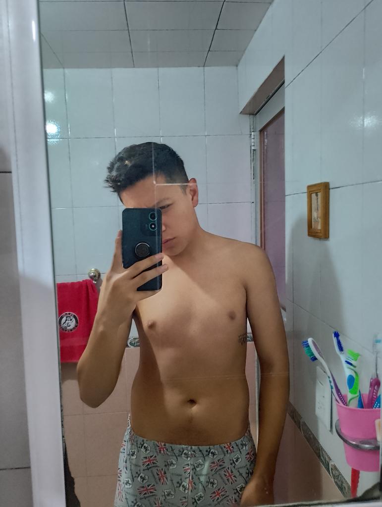 Ricopollo858's tweet photo. Así se ve la primera semana de #gym https://t.co/n06cHj0aWP