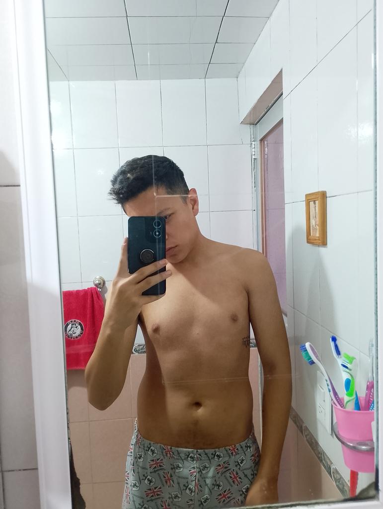Ricopollo858's tweet photo. Así se ve la primera semana de #gym https://t.co/n06cHj0aWP