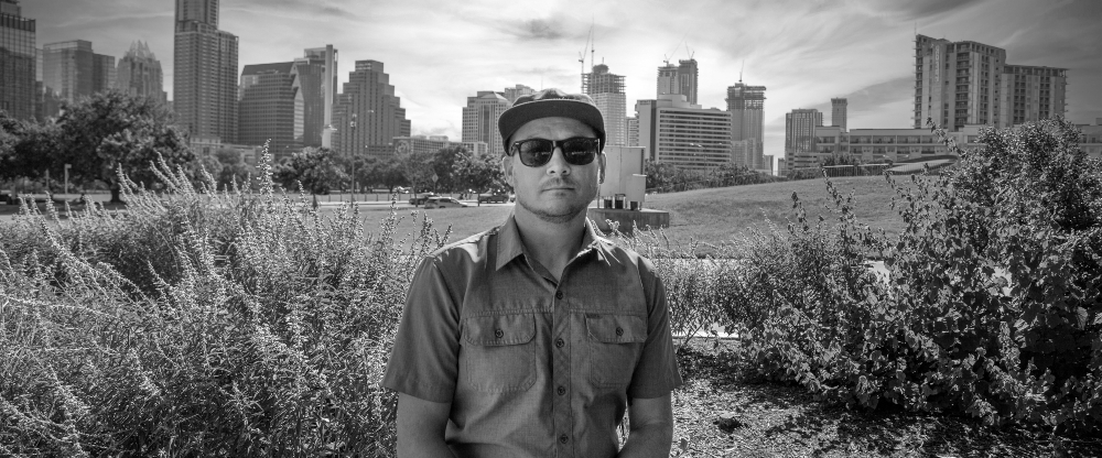 Did you miss today's #SongOfTheDay on air? No sweat. Check out the debut single from Austin's @Mozworthmusic in the link below!

kutx.org/song-of-the-da…