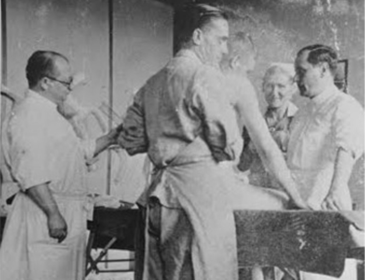 Our online lesson takes a closer look at the story of experiments conducted at Auschwitz, including the sterilization of men and women, heredity research by Dr.  Mengele, the effects of starvation disease, and the testing of new drugs.

Go to the lesson: lekcja.auschwitz.org/2022_medycyna_…