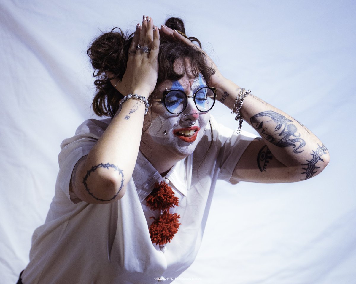 Quand je vois que j'ai pas noté la page de ma citation

Crédit : Edouard Breining @ edouxhard sur ig