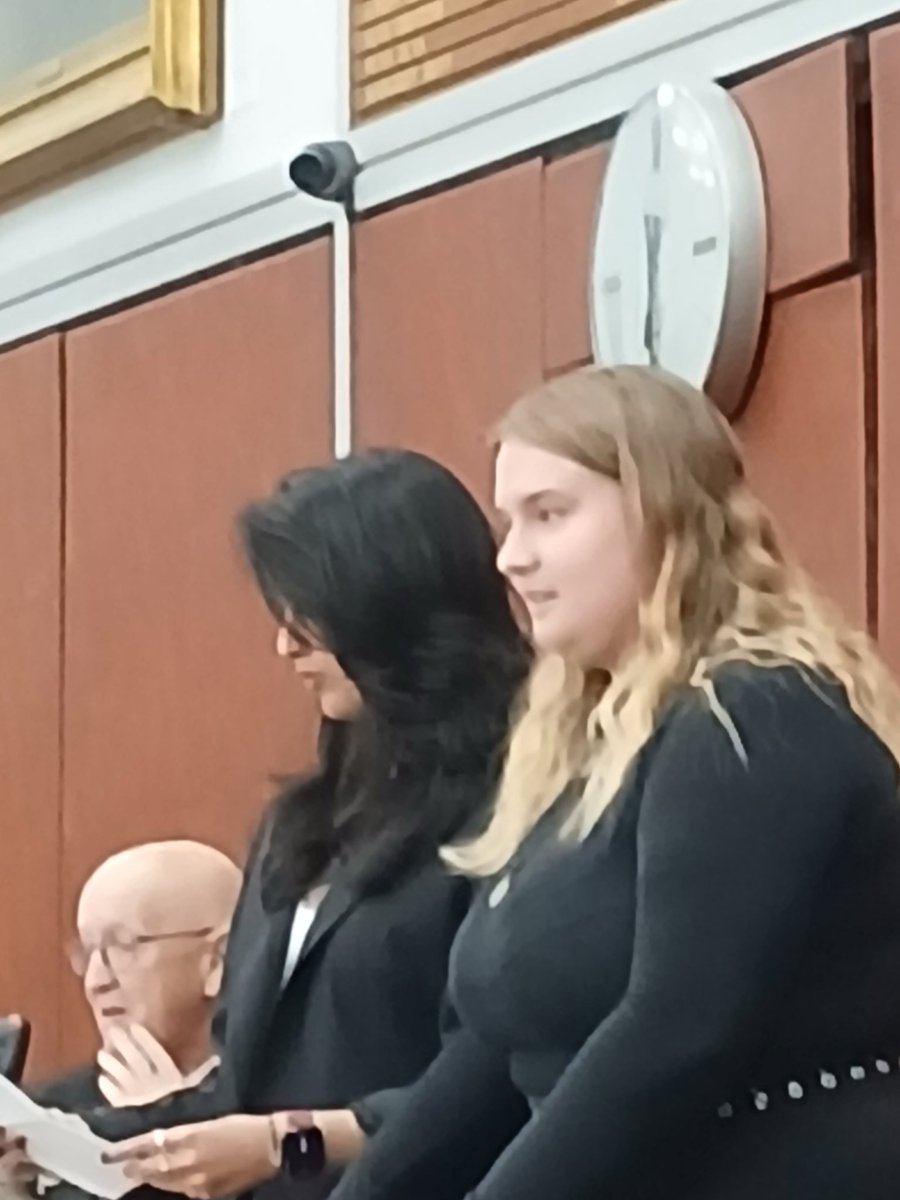 Oldham Youth Council (@oldhamyc) on Twitter photo Lucy and Leah took our motion, asking that the free school meals threshold be increased, that HAF be continued and that HAF be universal for all, to the <a href="/OldhamCouncil/">Oldham Council</a> meeting. It was passed unanimously so <a href="/10DowningStreet/">UK Prime Minister</a> will soon receive our letter. Lucy and Leah took our motion, asking that the free school meals threshold be increased, that HAF be continued and that HAF be universal for all, to the <a href="/OldhamCouncil/">Oldham Council</a> meeting. It was passed unanimously so <a href="/10DowningStreet/">UK Prime Minister</a> will soon receive our letter.