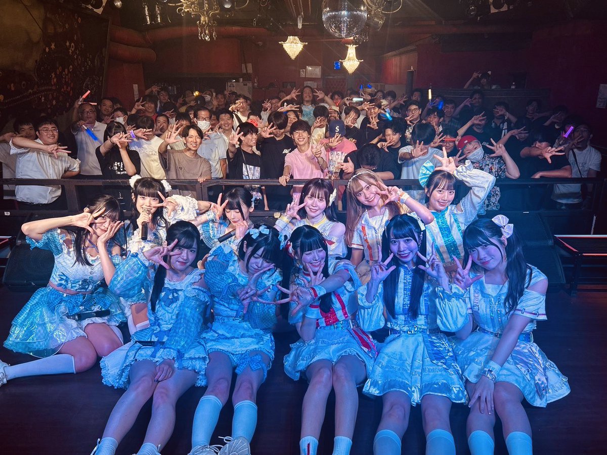 Ben23T's tweet photo. 9月11日(水)
『Hello, new world!! Vol.2』
今日はMCが無かったので
動画も写真も無しです
火曜日の男…水曜日に現る💪
喉が不調な鈴奈ちゃんが歌を…
泣きそうになりましたが全力応援✒️
楽しいLIVEをありがとう😊
※集合 大きな美成さんファンの真後ろ
#れなしゃんびゅー #FULIT BOX #ふりぼ https://t.co/H317BamATM