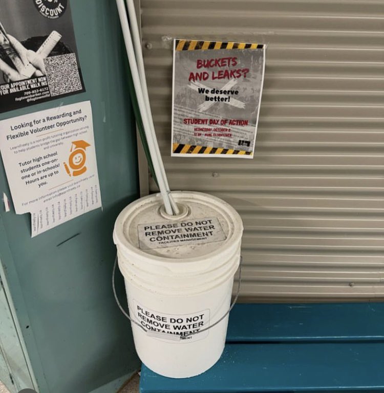 themusenl's tweet photo. MUNSU highlights infrastructure issues on campus to promote its October 2nd student Day of Action. https://t.co/LXEwgEHAw7