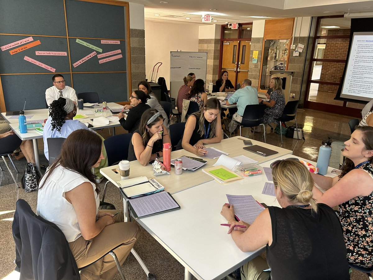 Our Science of Reading Fellowship kicked off today! We set norms, read up on the latest research, and began drafting our #WeAreChappaqua Philosophy of Literacy. Excited for the ‘next chapter!’ 📖 #ScienceOfReading #LiteracyLeadership