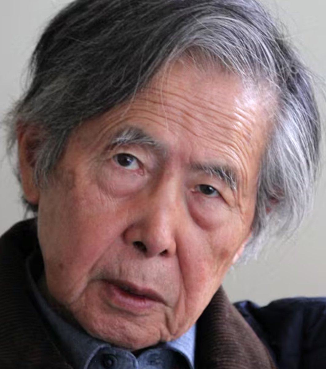 Y el mismo día que Abimael Guzmán, muere Alberto Fujimori. Ojalá sea un anuncio: el de una era sin terroristas ni dictadores. Ojalá el universo esté diciendo que el Perú puede ser una democracia 🙏🙏